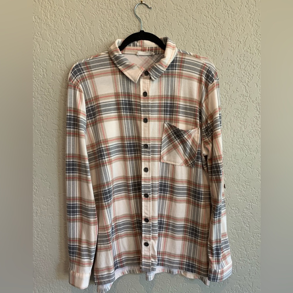 Women’s Plaid Button-Up Shirt
